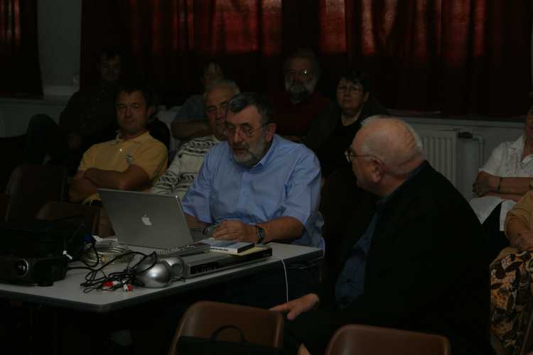 Jean Pierre MIGNOT très attentif aux propos de Robert ALLGAYER Jean Pierre MIGNOT très attentif aux propos de Robert ALLGAYER